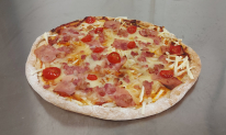 Sonkás-baconos paleo pizza