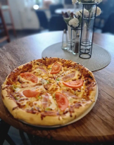 Magyaros pizza