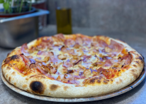 Húsimádó pizza